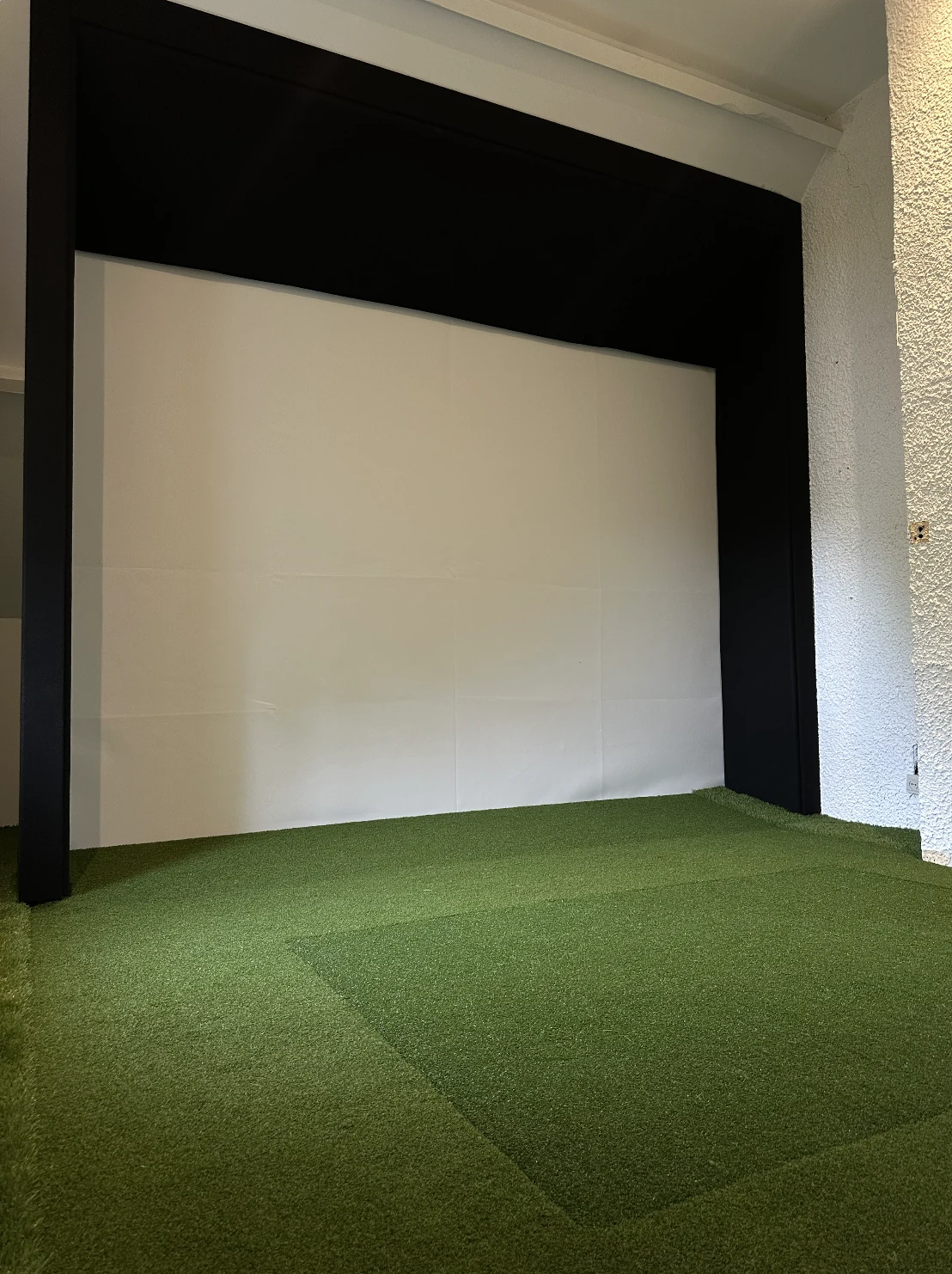 Compacte golfstudio in Namen met Golf Box Small en standaardafwerking